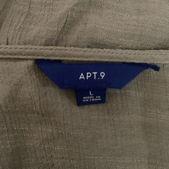 APT. 9 Womens Size Large Gray Pom Pom Bell Sleeves Blouse Top NWT - Picture 5 of 7